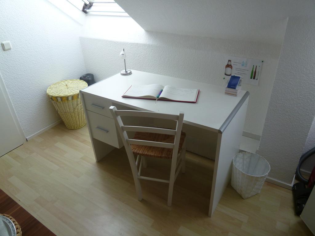Airport Apartment Dusseldorf Bilik gambar